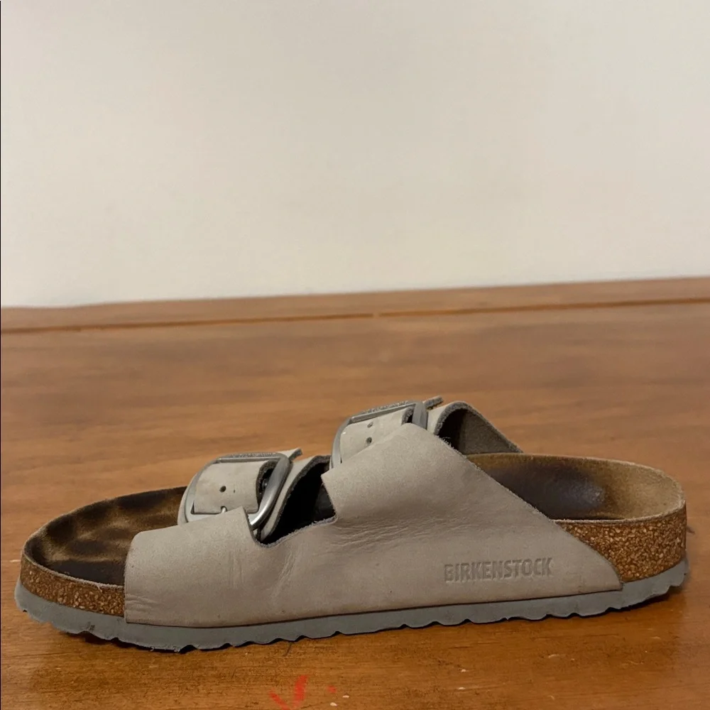 Birkenstock Tan  Sandals with Buckles Size 8 - Picture 10 of 16